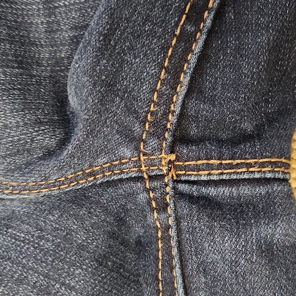 Chico's So Lifting Dark Wash 0 Tall - Picture 6 of 11